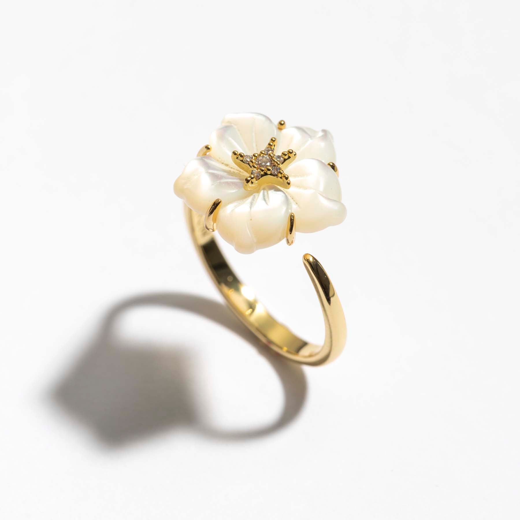 טבעת Camellia זהב