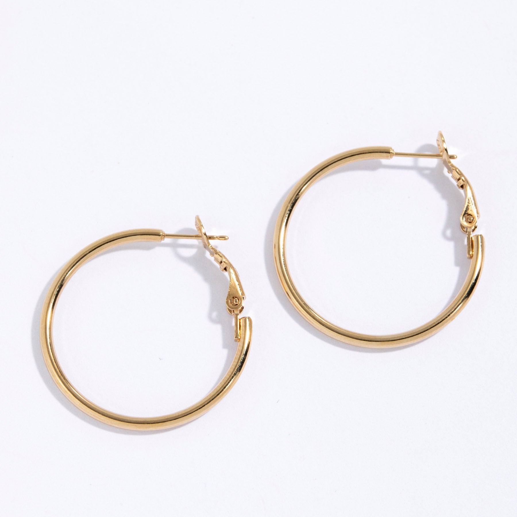 עגילי  Must L זהב