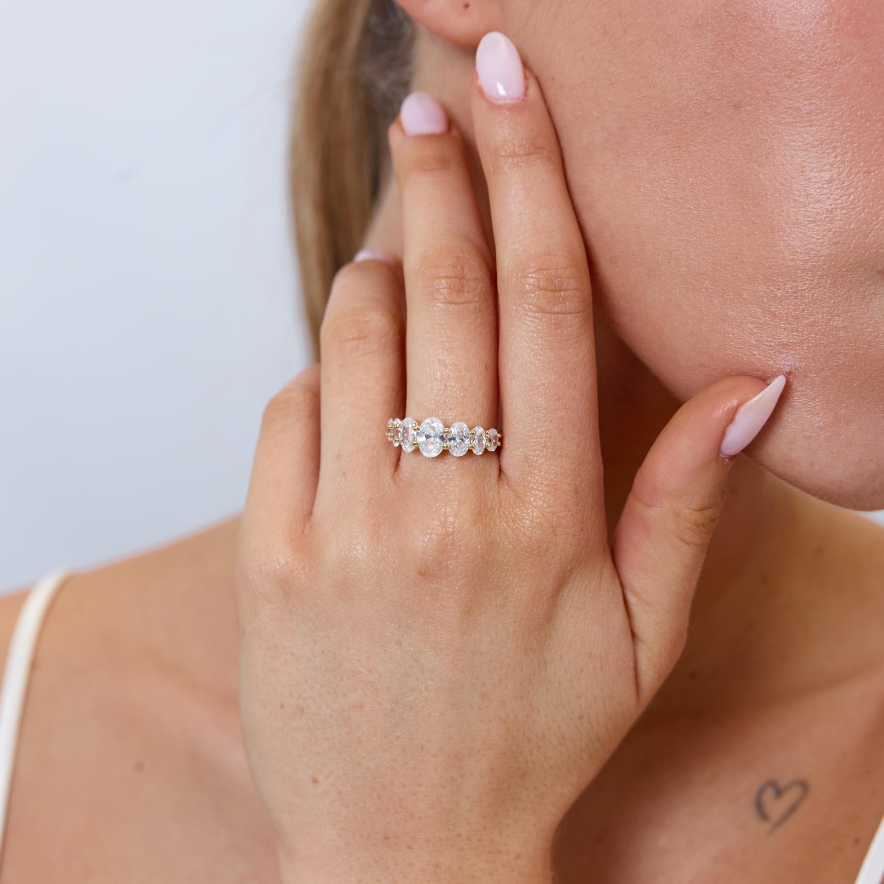 טבעת Shonda זהב קריסטל