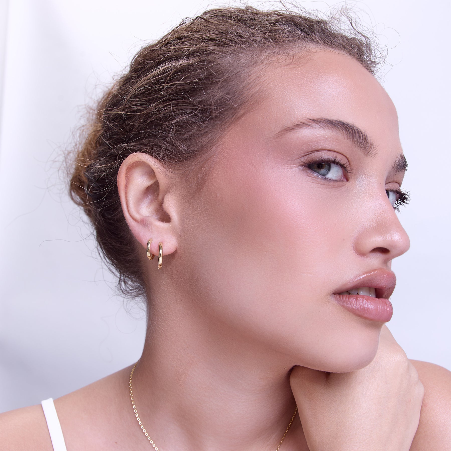 עגילי Orbit M זהב