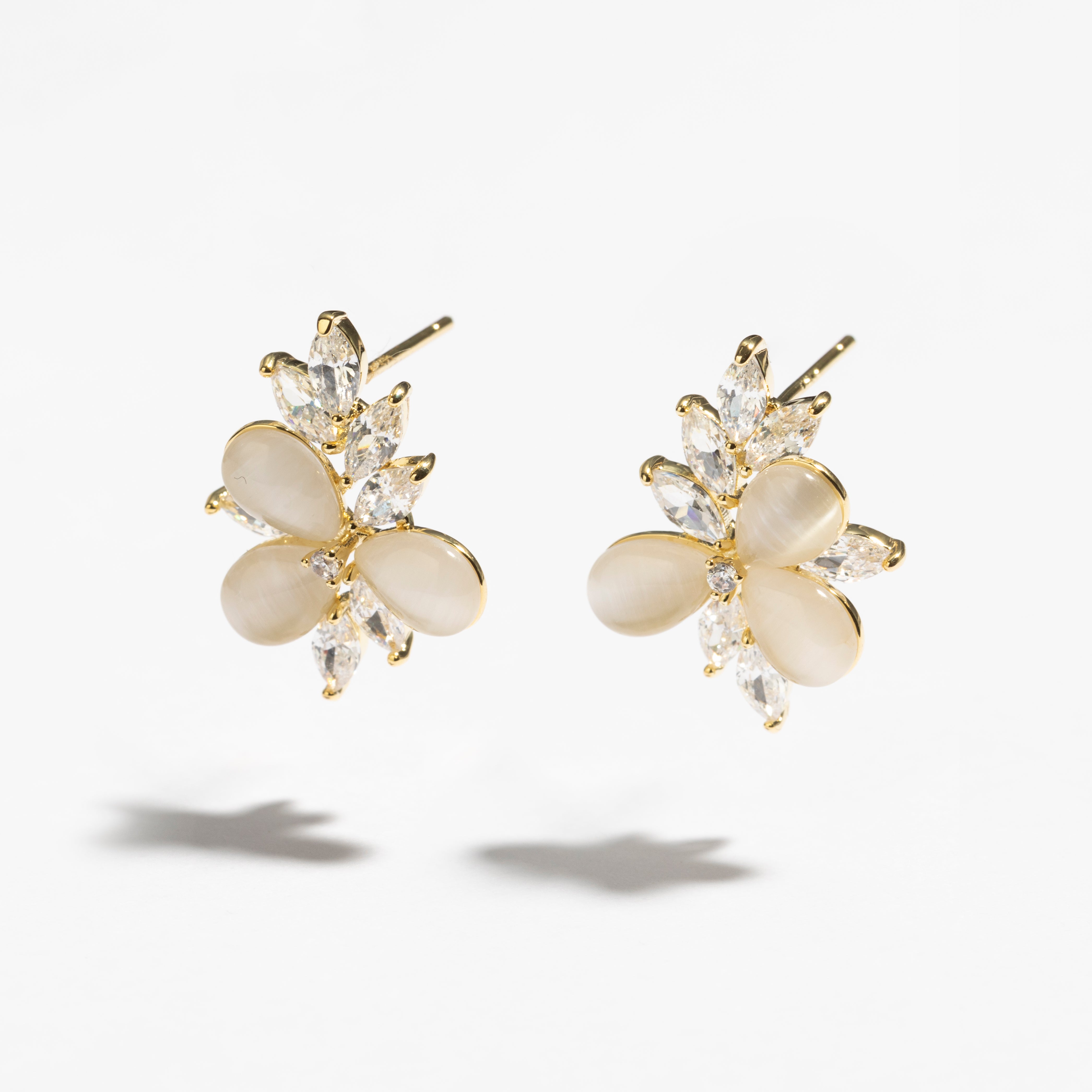 עגילי Rue זהב שילובי לבן