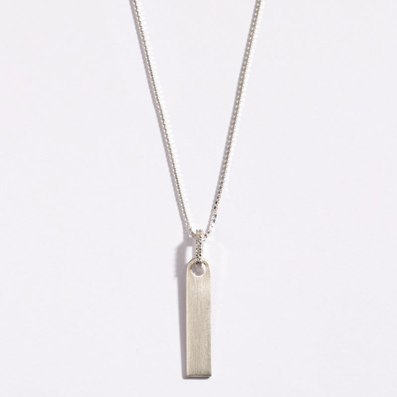 שרשרת מלבן כסף עם מתלה משובץ – Danon Jewellery
